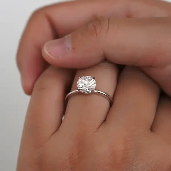 2.5 ct Brilliant round Moissanite with hidden halo - Image 6