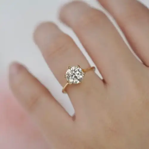 2ct Brilliant round Moissanite