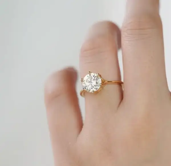 2ct Brilliant round Moissanite