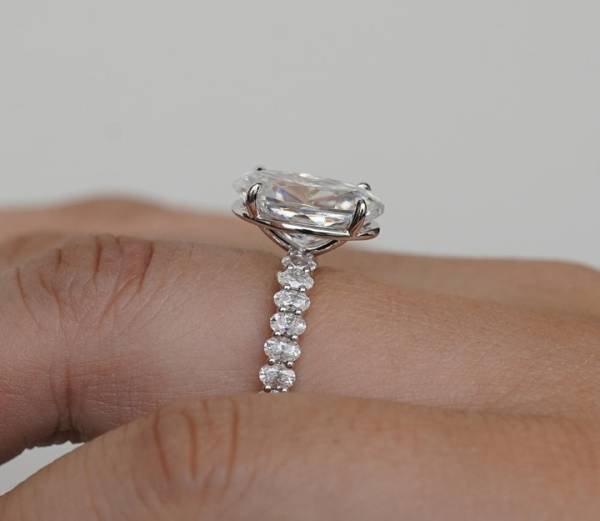 2 ct Crushed Ice Oval Cut Moissanite with Half Eternity Oval Moissanite Pavé Band - Image 4