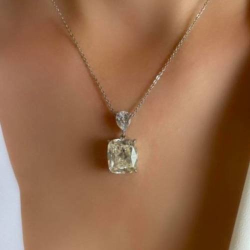 6x7mm Pear Shape 12x15mm Cushion Shape Moissanite Necklace