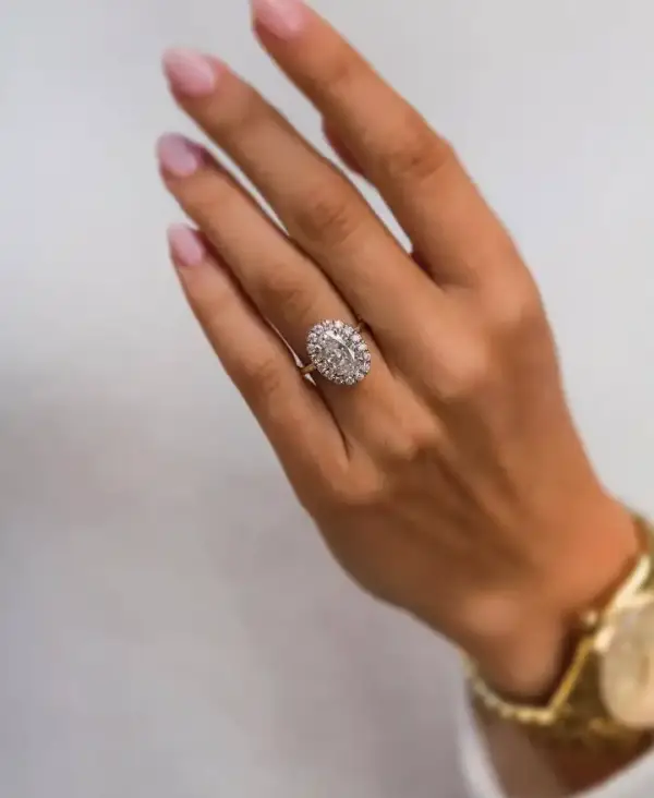 3.85 Ct Center 11.5X7.5MM Crushed Ice Hybrid Oval Cut Moissanite with halo and bridge pavé band