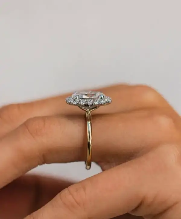 3.85 Ct Center 11.5X7.5MM Crushed Ice Hybrid Oval Cut Moissanite with halo and bridge pavé band