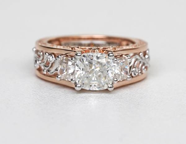 2.5CT Cushion Shape Moissanite - Image 2