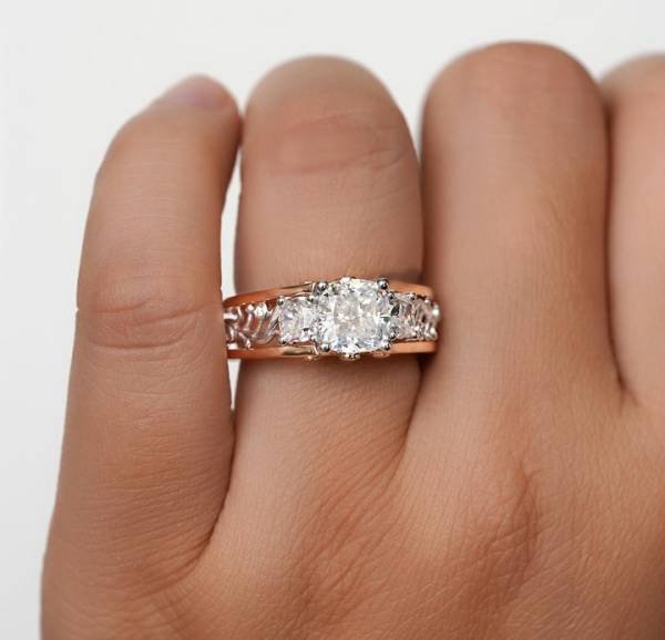 2.5CT Cushion Shape Moissanite - Image 7