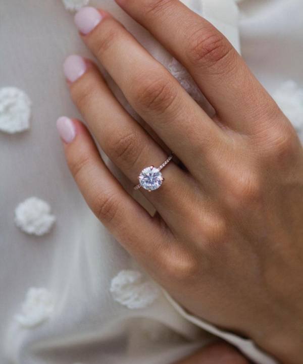 2ct Brilliant Round cut Moissanite with hidden halo and pavé band - Image 2