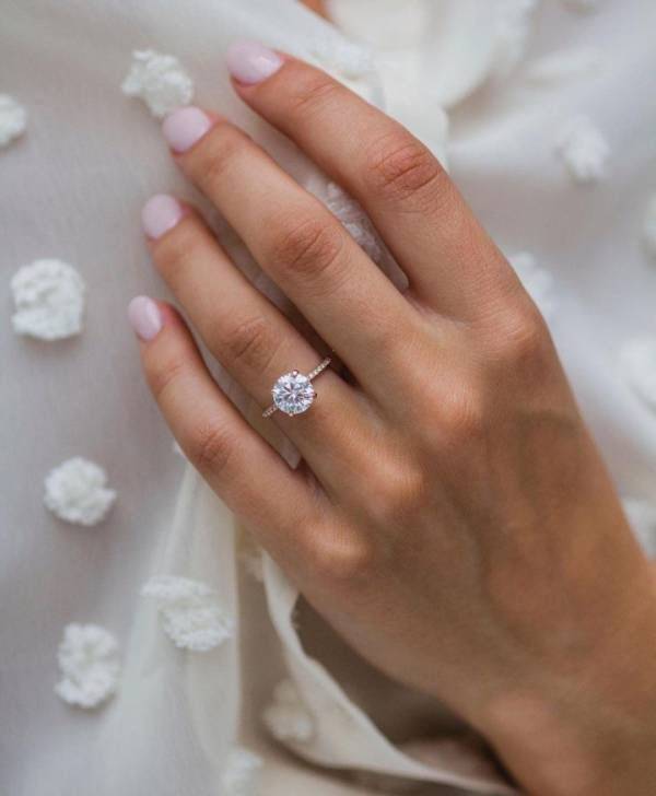 2ct Brilliant Round cut Moissanite with hidden halo and pavé band - Image 3