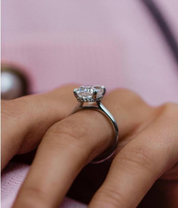 3.Ct Crushed Ice Cushion Shape Moissanite - Image 3
