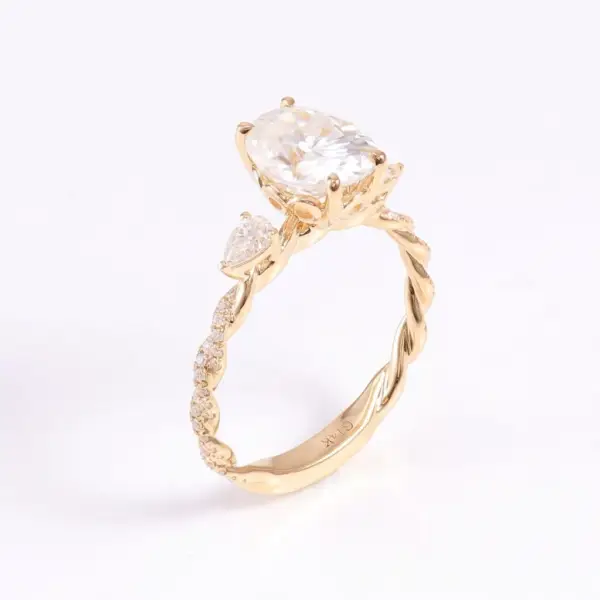 2ct Vintage Twist Band Three-Stone Oval Moissanite Engagement Ring With Pear Cut Accents - Image 4