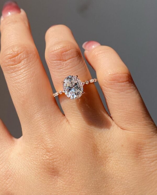 2ct Oval Moissanite with Accent stones - Image 5