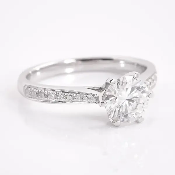Classic 6-Prong 1ct Moissanite Engagement Ring - Image 4