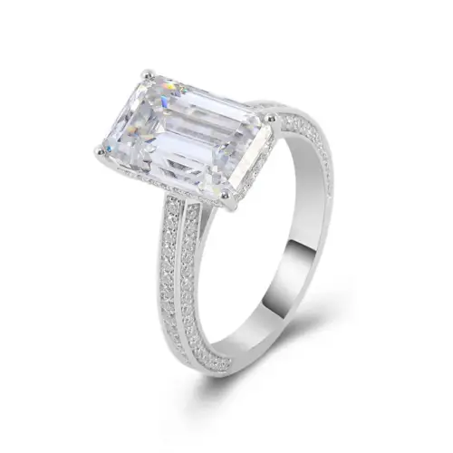 Elegant & Luxurious 10ct Emerald Moissanite Engagement Ring