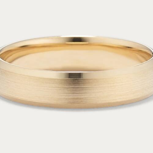 Comfort Fit Mens Gold Ring (5mm)