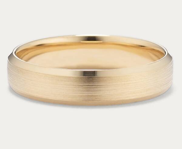 Comfort Fit Mens Gold Ring (5mm)