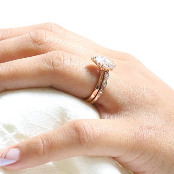1.0CT Pear Cut Moissanite Halo Bridal Engagement Ring Set - Image 2