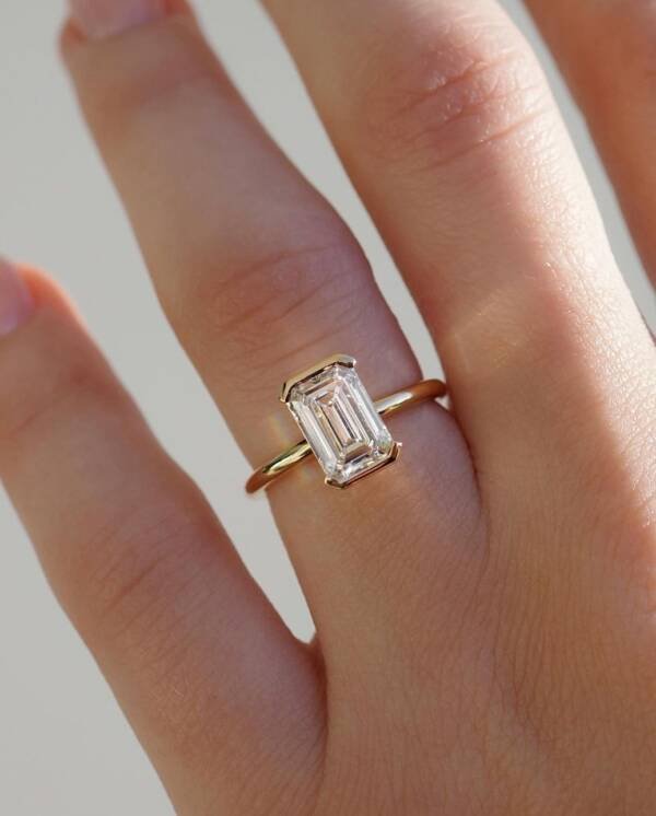 2.07ct Emerald Half Bezel Lab-grown Diamond Engagement Ring - Image 2
