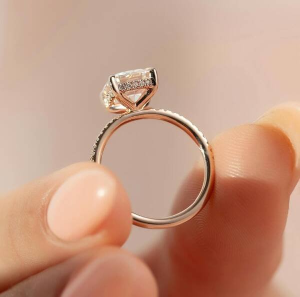 2.5ct Cushion Moissanite Engagement Ring - Image 3
