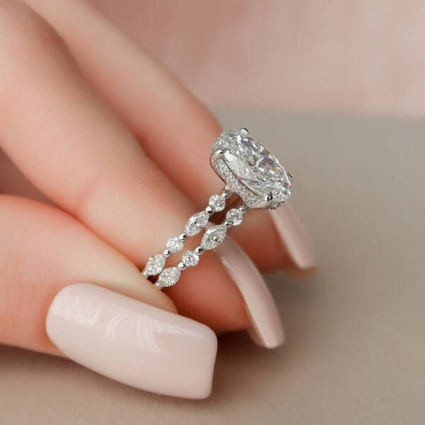 2.0CT-3.0CT Oval Cut Moissanite Halo Eternity Bridal Engagement Ring Set - Image 3