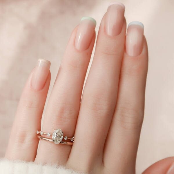 1.0CT Oval Cut Moissanite Halo Eternity Bridal Engagement Ring Set - Image 2