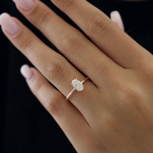 1.70ct Oval Moissanite Solitaire Diamond Engagement Ring
