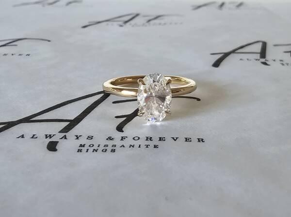 1.8ct Oval Moissanite Brilliant Cut Engagement Ring - Image 9