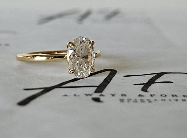 1.8ct Oval Moissanite Brilliant Cut Engagement Ring - Image 6