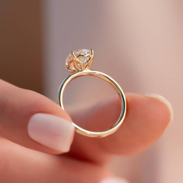 2ct Pear Moissanite with Petal Prongs - Image 3