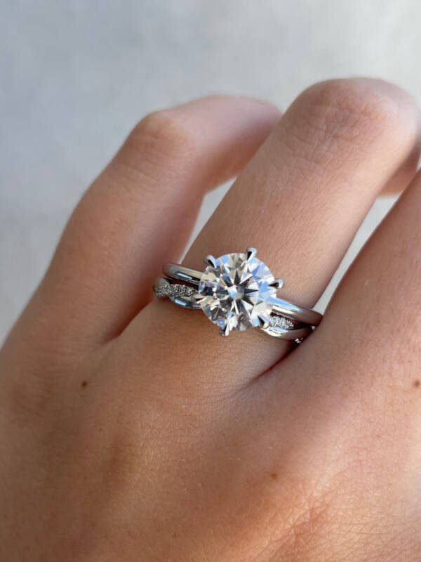 Moissanite Twist Wedding Band - Image 4