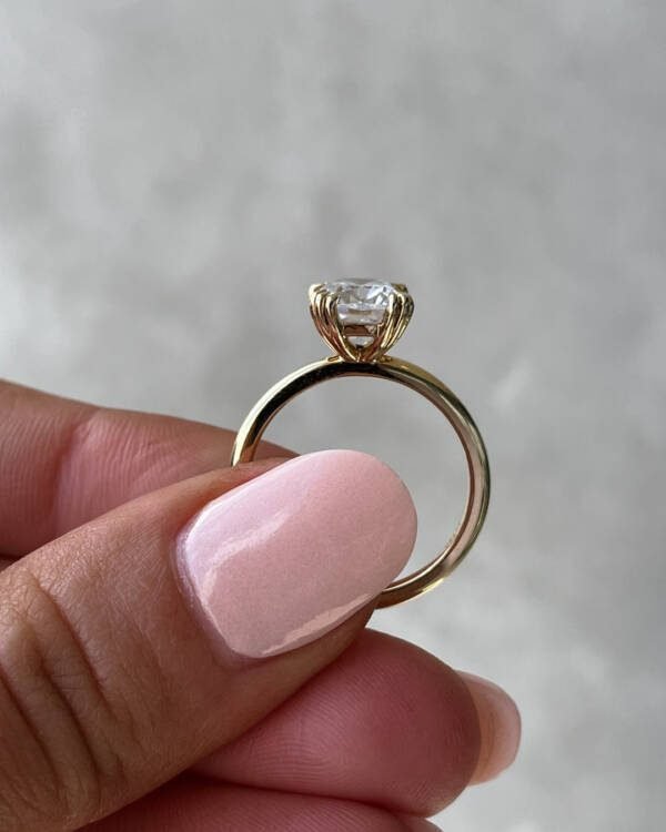 Elongated Cushion Cut With Double Claws - Image 4