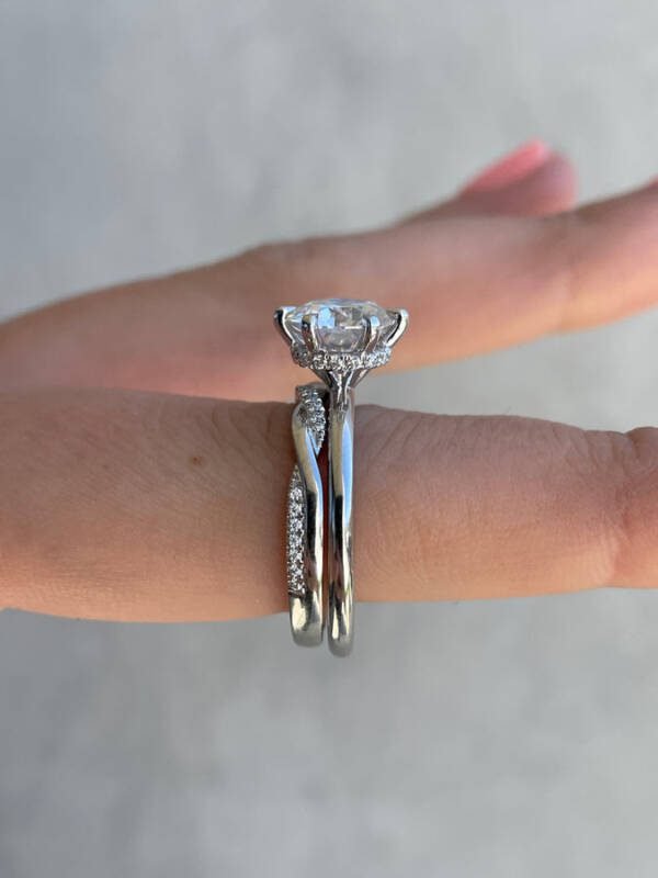 Moissanite Twist Wedding Band - Image 3