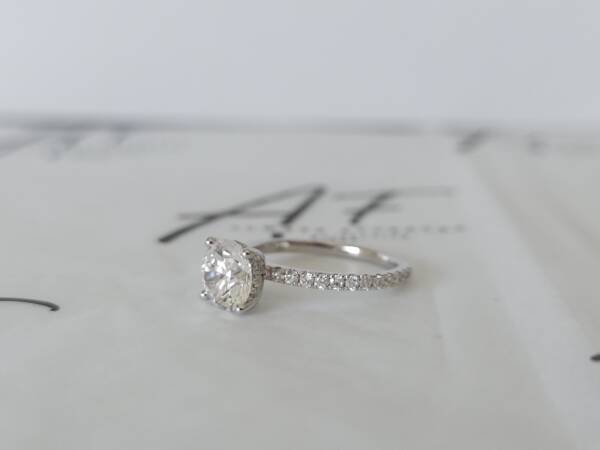 1.32ct Brilliant Round Lab-grown Diamond Engagement Ring - Image 4