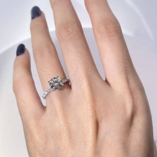 1.32ct Brilliant Round Lab-grown Diamond Engagement Ring - Image 9