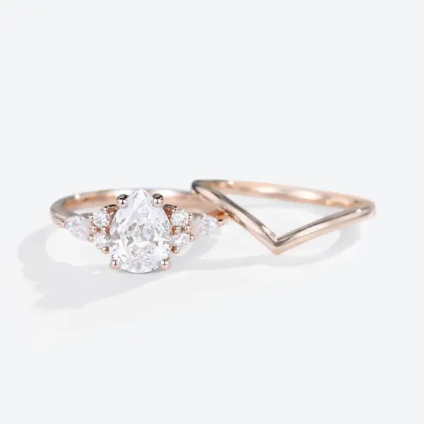 1.5ct Pear Moissanite Cluster Bridal Ring Set