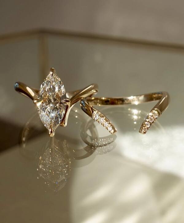 2ct Marquise With Matching Paved Curved Open Band - Image 9