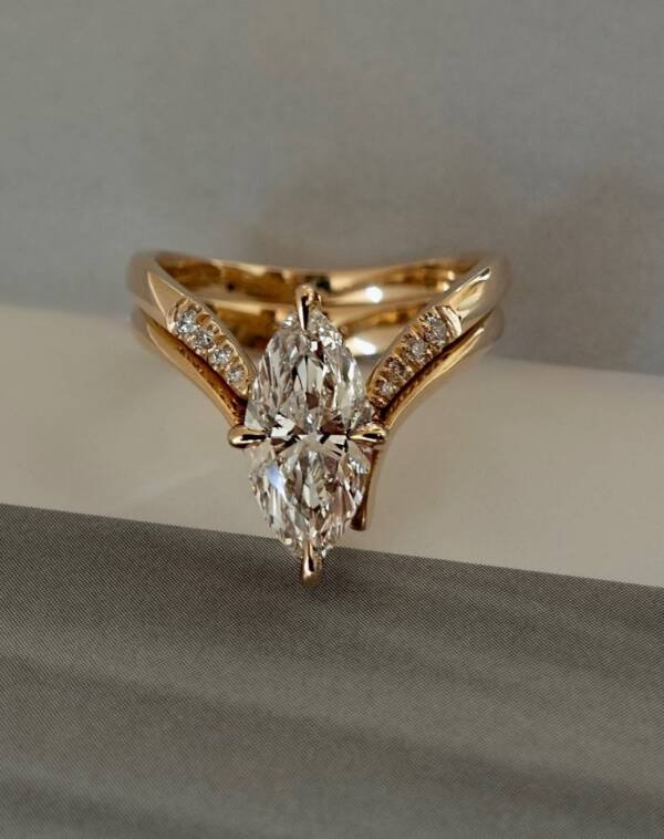 2ct Marquise With Matching Paved Curved Open Band - Image 8