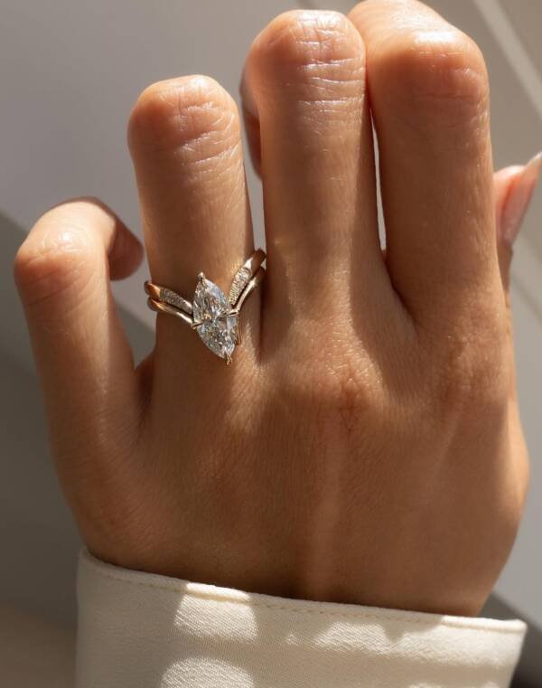 2ct Marquise With Matching Paved Curved Open Band - Image 3