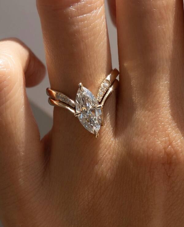 2ct Marquise With Matching Paved Curved Open Band - Image 2