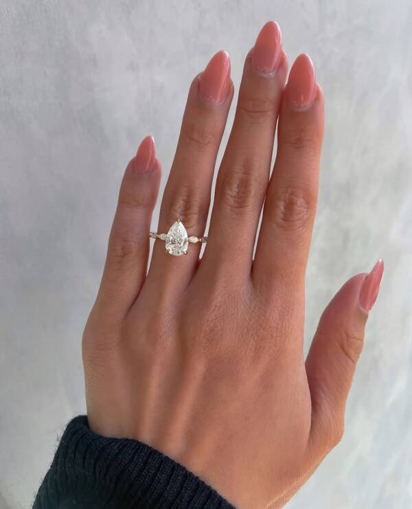 2.34ct Pear Lab-grown Diamond Engagement Ring - Image 2
